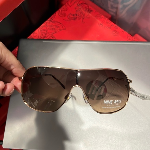 Nine West Women's Sunglasses 100% UV Protection Rose Gold Brown NEW - Picture 1 of 7